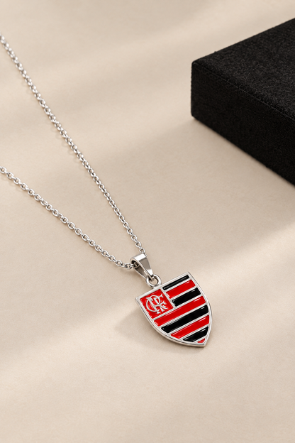 Cordão com Escudo Colorido do Flamengo + Caixinha de Brinde